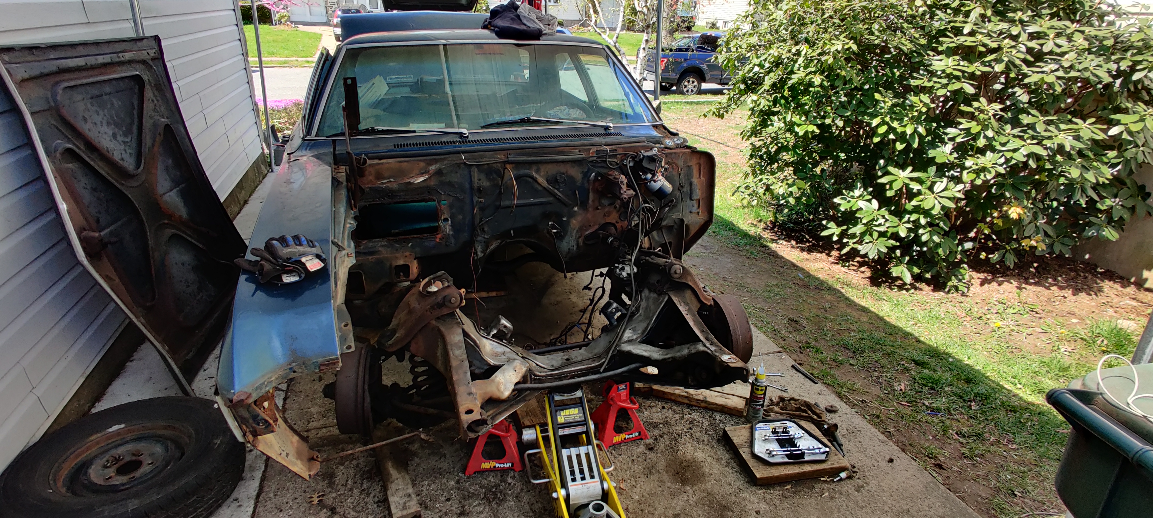 Front with no left fender or wheel well